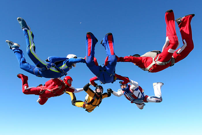 skydiving_collaboration-100706652-large.3x2